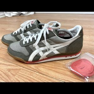 ASICS Onituska Tiger Ultimate 81 Shoes Mens Size 9 Green White Orange sneakers